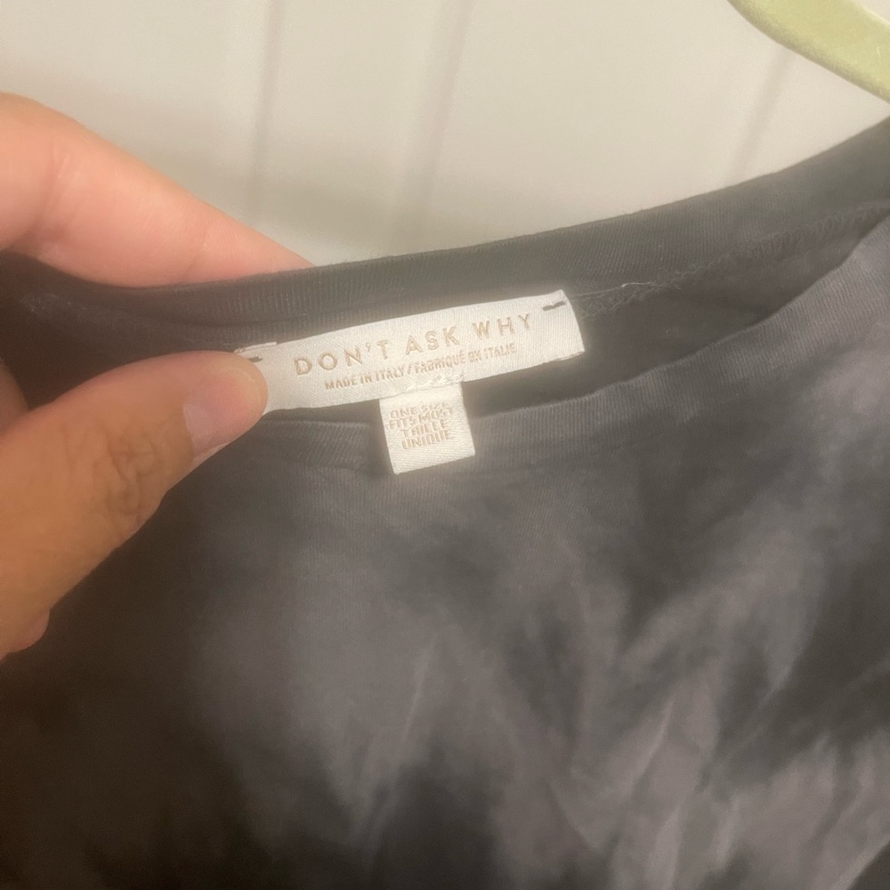 Open back cropped top - Picture 3 of 6
